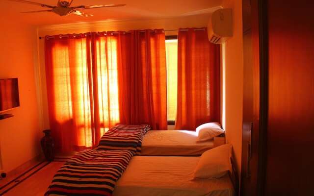 Madpackers Delhi - Hostel
