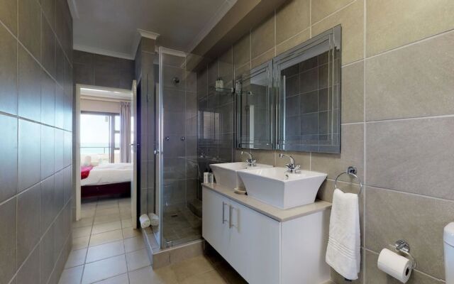 Malata Beachfront Condo 27