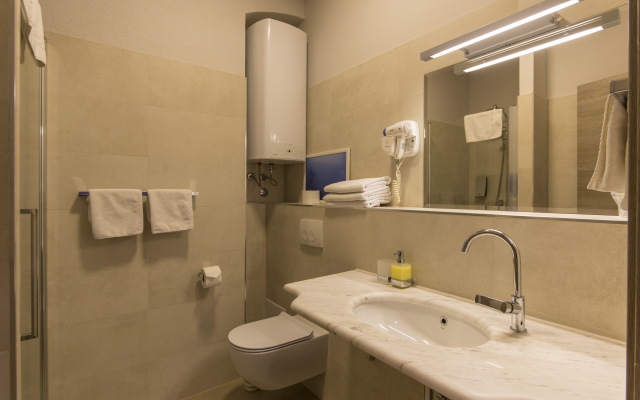 Tifani Luxury Rooms