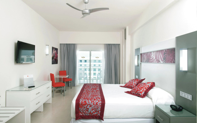 Hotel Riu Playa Blanca - All Inclusive