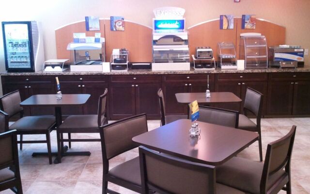 Comfort Inn & Suites At ASU