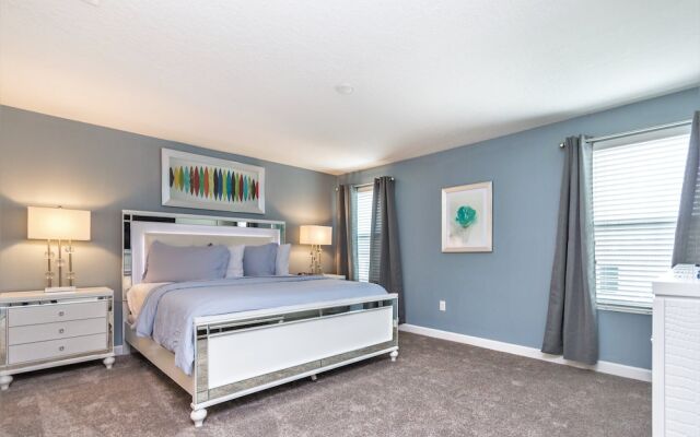 6 Bedroom 5 Bathroom Vacation Home