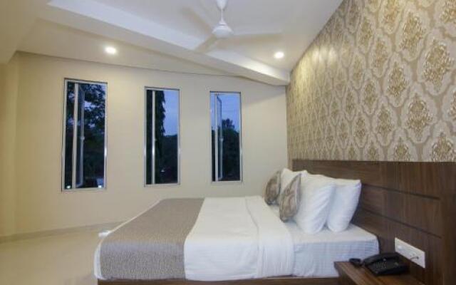 Strand Resort