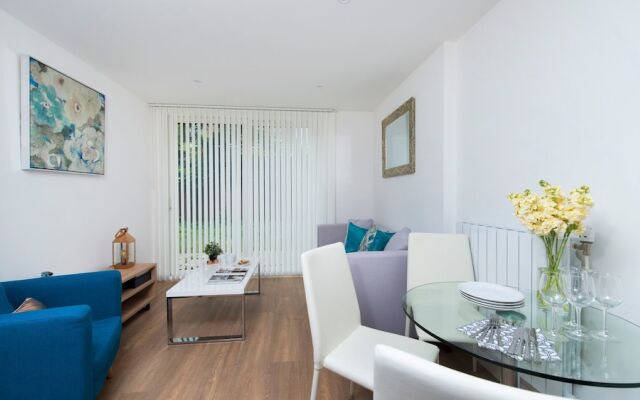 Stylish and Modern 1BR near the River Thames