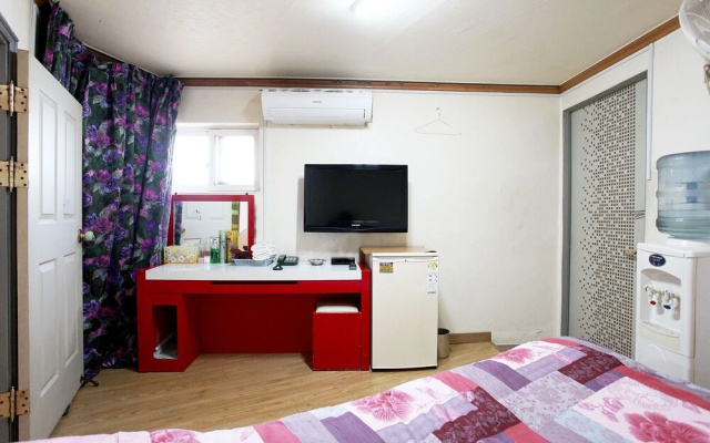 Konkuk University Yeongdong Motel