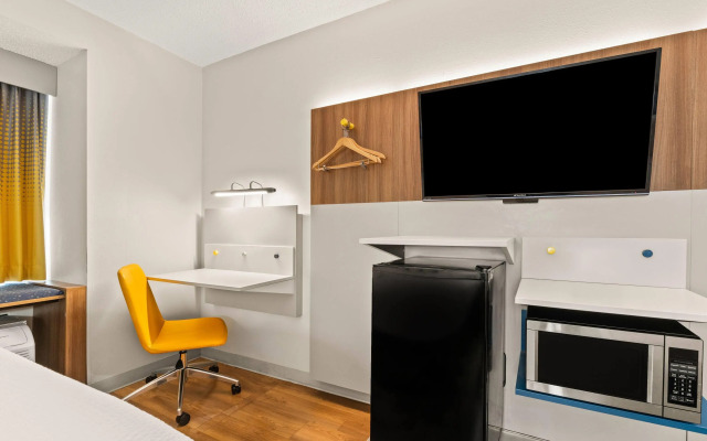 Microtel Inn & Suites by Wyndham Salisbury
