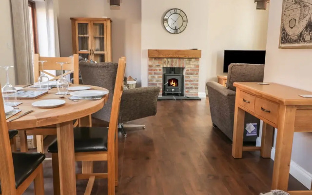 Pebble Cottage Dunnscroft