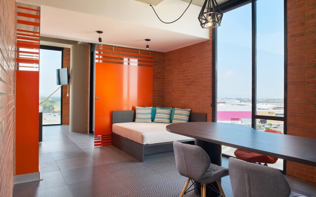 Casa Inn Galerias Celaya