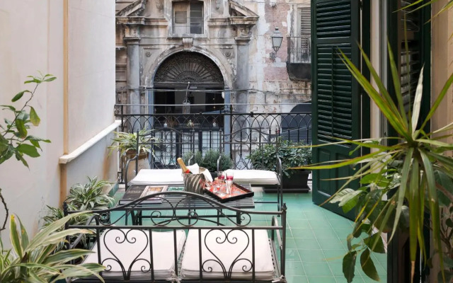 Palazzo Arone dei Baroni di Valentino