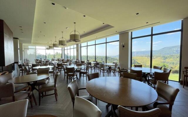 Japy Golf Resort Hotel