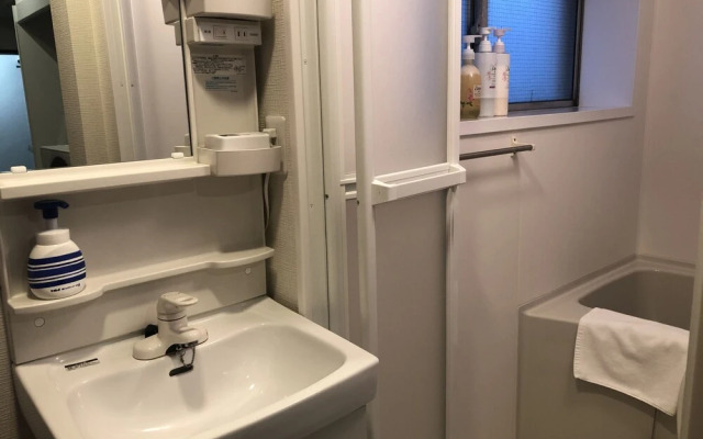 R-Guest Residence