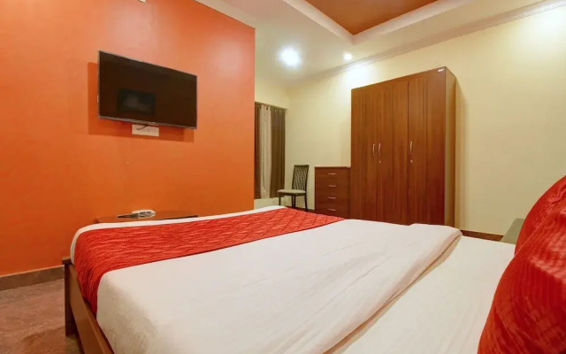 OYO 11727 Sivaraja Residency
