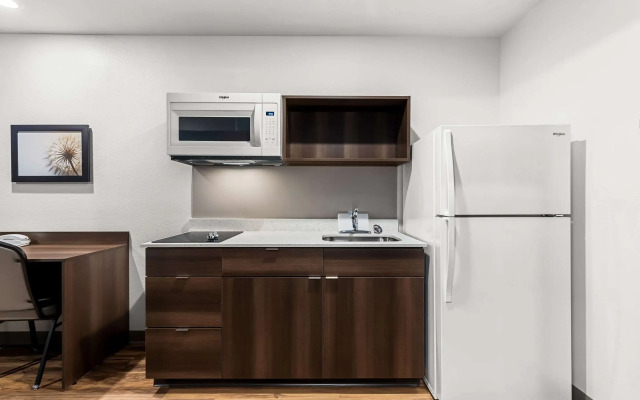 Woodspring Suites Corona