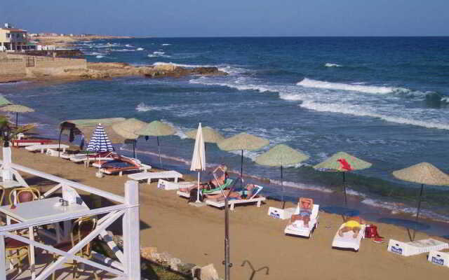 La Hotel & Resort