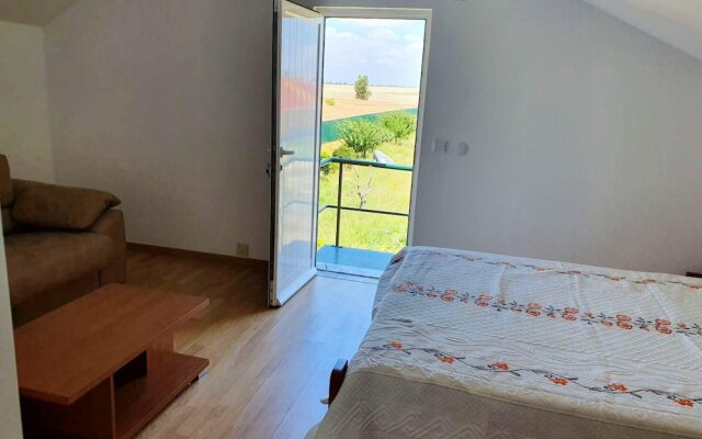 Villa With 2 Bedrooms in Poceirao, With Wonderful Mountain View, Enclosed Garden and Wifi - 7 km From the Beach