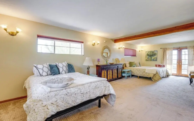 Close to Hiking & Biking: Mtn-view Phoenix Home