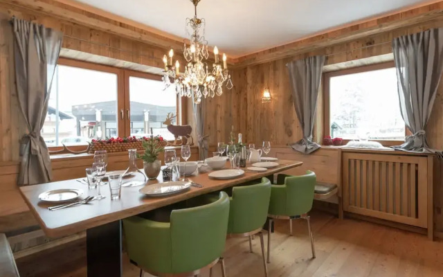 Unique Chalet in the Center of Elmau Near Skilift