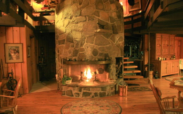 Stouffermill Bed & Breakfast