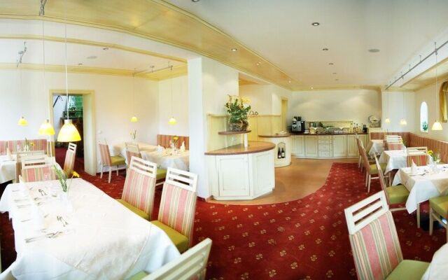 Hotel Garni Drachenburg