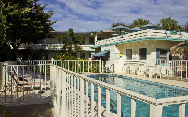 Seaspray Surf Lodge