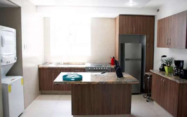 Big & Beautiful Apt Super Located - Adults only