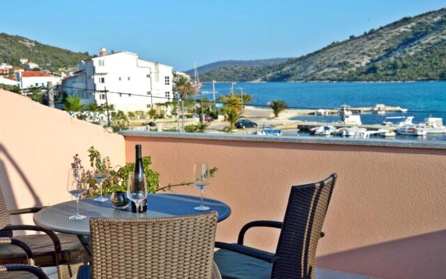 Apartments Maris