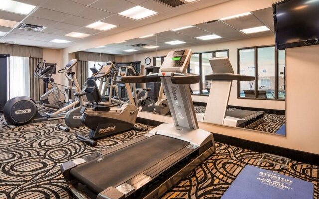 Best Western Plus Airport Inn & Suites