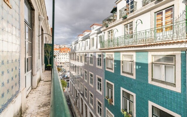 Charming 2 Bedroom Apartment Next to Praça da Figueira