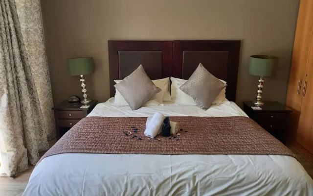 Mandalay Beach B & B