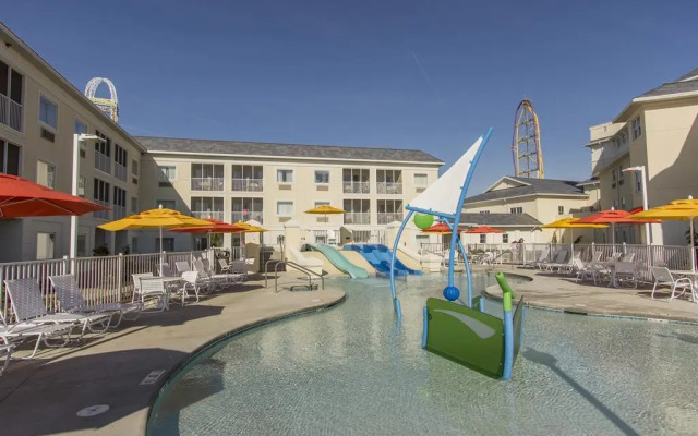 Cedar Point's Hotel Breakers