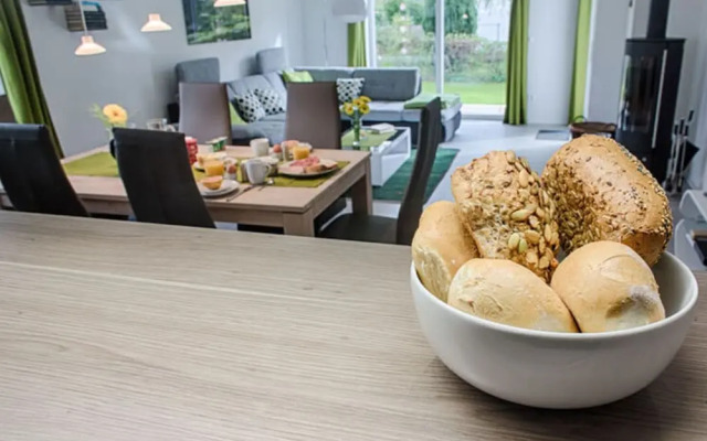 Amselgrun Modern Retreat