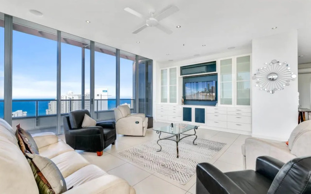 Surfers Paradise Penthouse