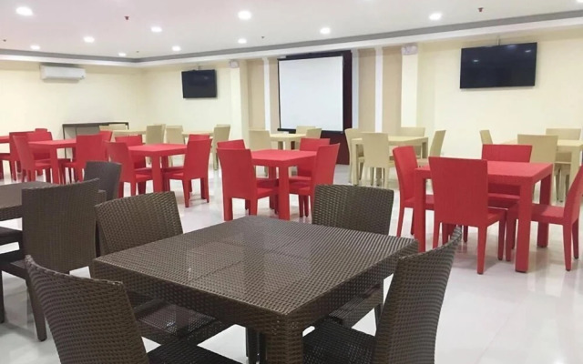Grand Touring Hotel