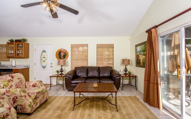 Avery's Beach Bungalow