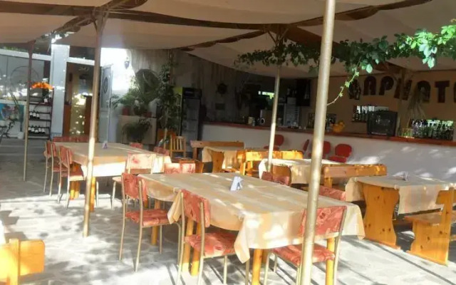 Varnata Family Hotel