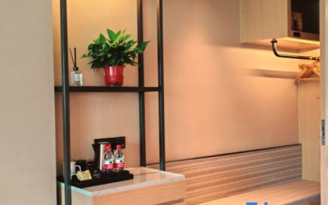 Vienna International Hotel (Bazhou Yuhua East Road Yichen Building)