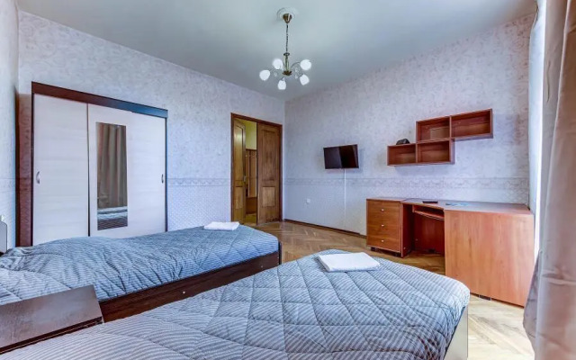 Гости Любят на Юрия Гагарина 35