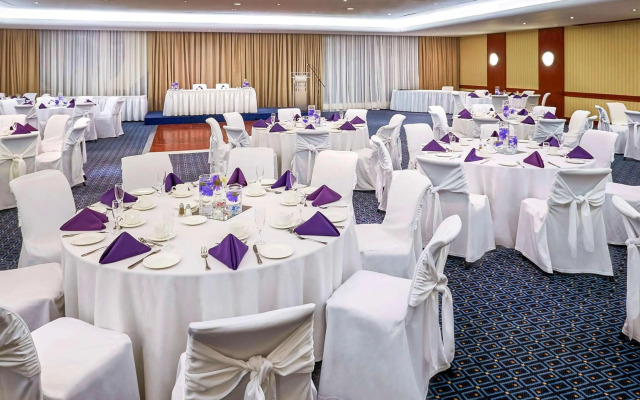 Novotel Toronto North York
