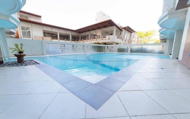 Cityland Taal Lake Staycation-Family Suite & Studio