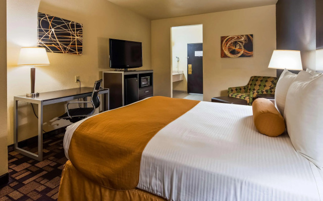 Best Western Windsor Pointe Hotel & Suites-Frost Bank Center