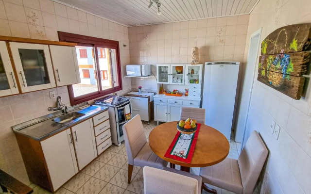 Apartamento de 2 Quartos no Centro - Gramado