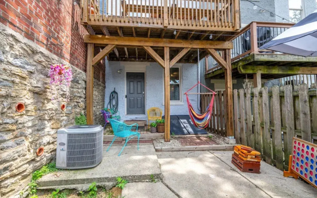 Mansfield Modern Oasis