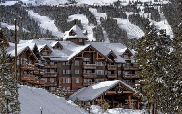 Luxury 2 Bedroom Ski in, Ski out One Ski Hill Residence Located at the Base of Peak 8 with Outdoor Plaza