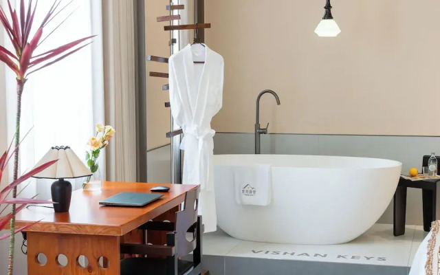 VISHAN Fashion Designer Trendy Residence