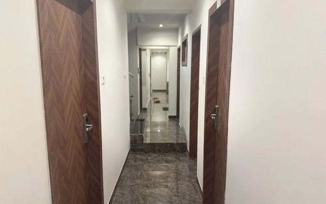 Hotel Sahara Residency