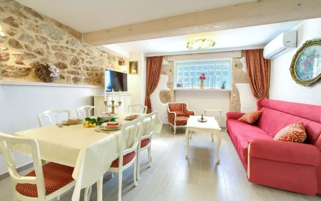 Tranquil Getaway Polje Villa With Pool