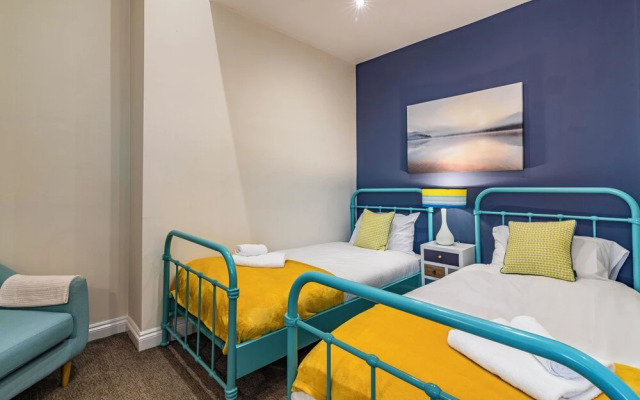 DE LUXE SHORT STAYS-Dovecote House