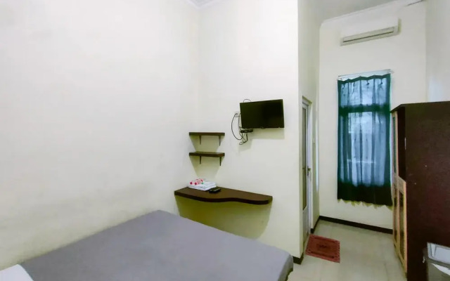 Djati Homestay Redpartner near Gor Djarum Kudus