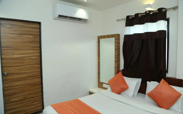 Shri Akshar Hotel