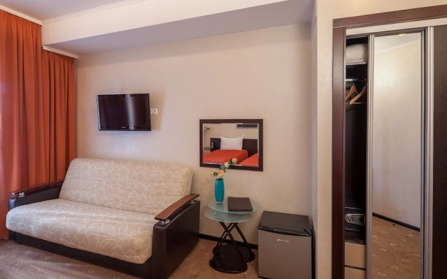 Home Hotel At Kamergersky Pereulok